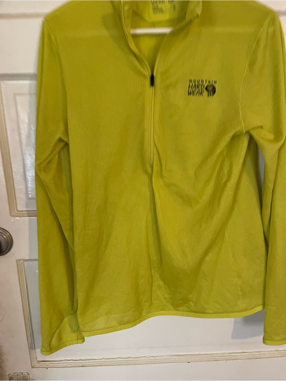 Mountain Hardwear Men's Lime Green Lightweight Half-Zip Pullover
